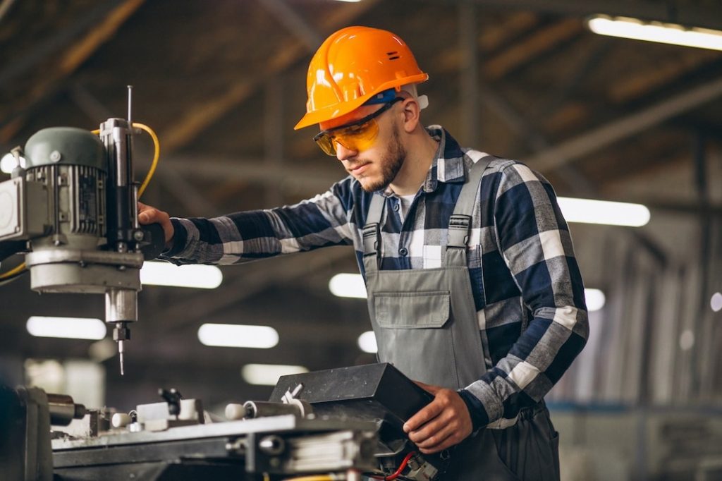 male-worker-factory_1303-14306